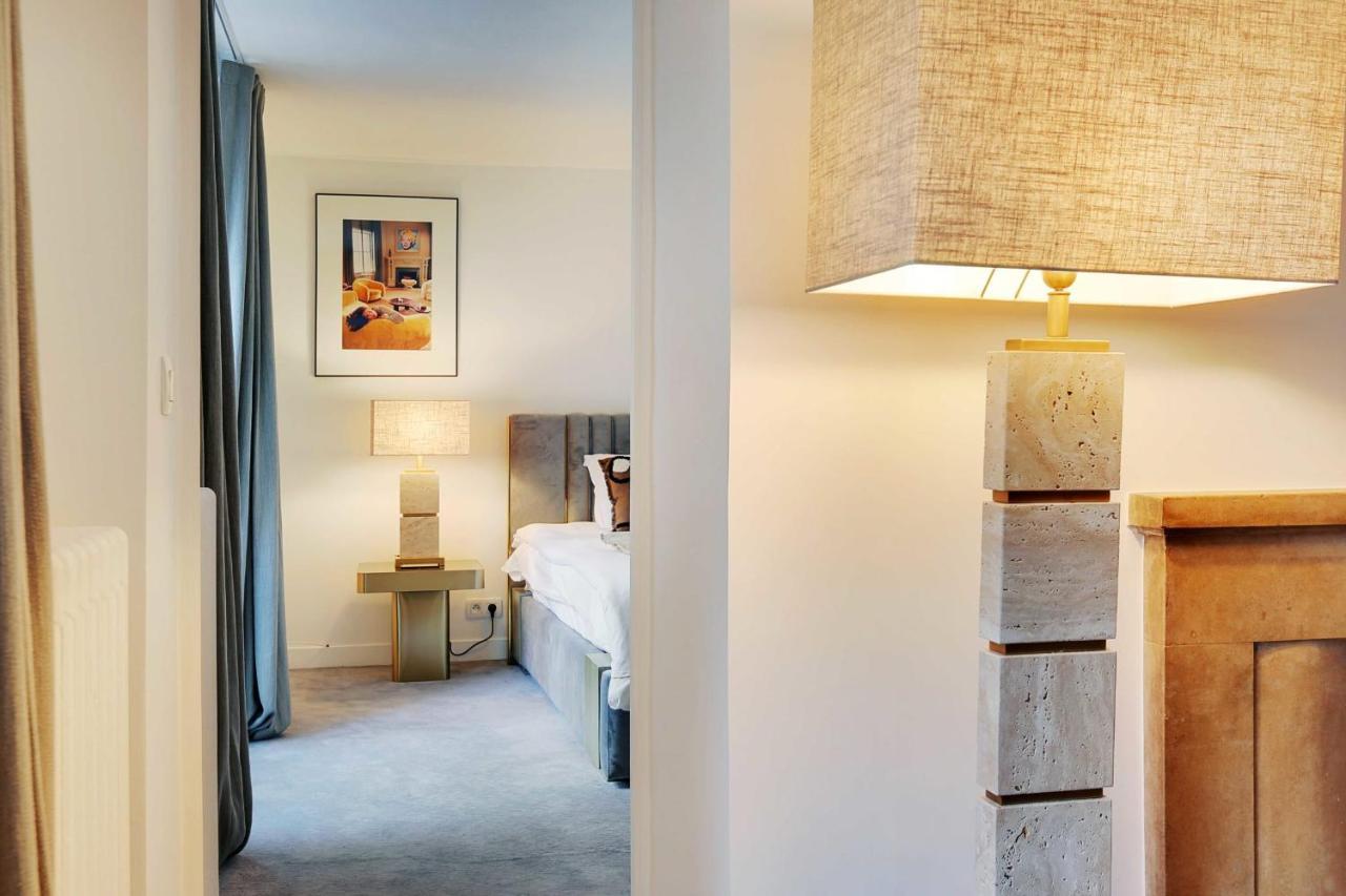 Appartement Elegant - 2bd-6p - Avenue Montaigne Parijs