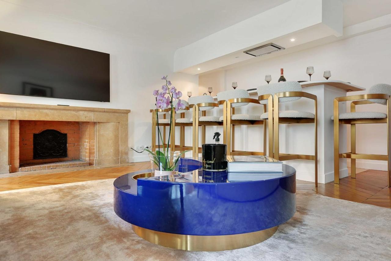 Elegant - 2bd-6p - Avenue Montaigne Appartement Parijs